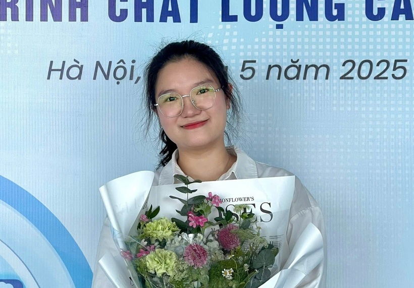 Nguyễn Hoàng Ánh Mai Sao, sinh viên Đại học Kinh tế Quốc dân. Ảnh: Dân Việt