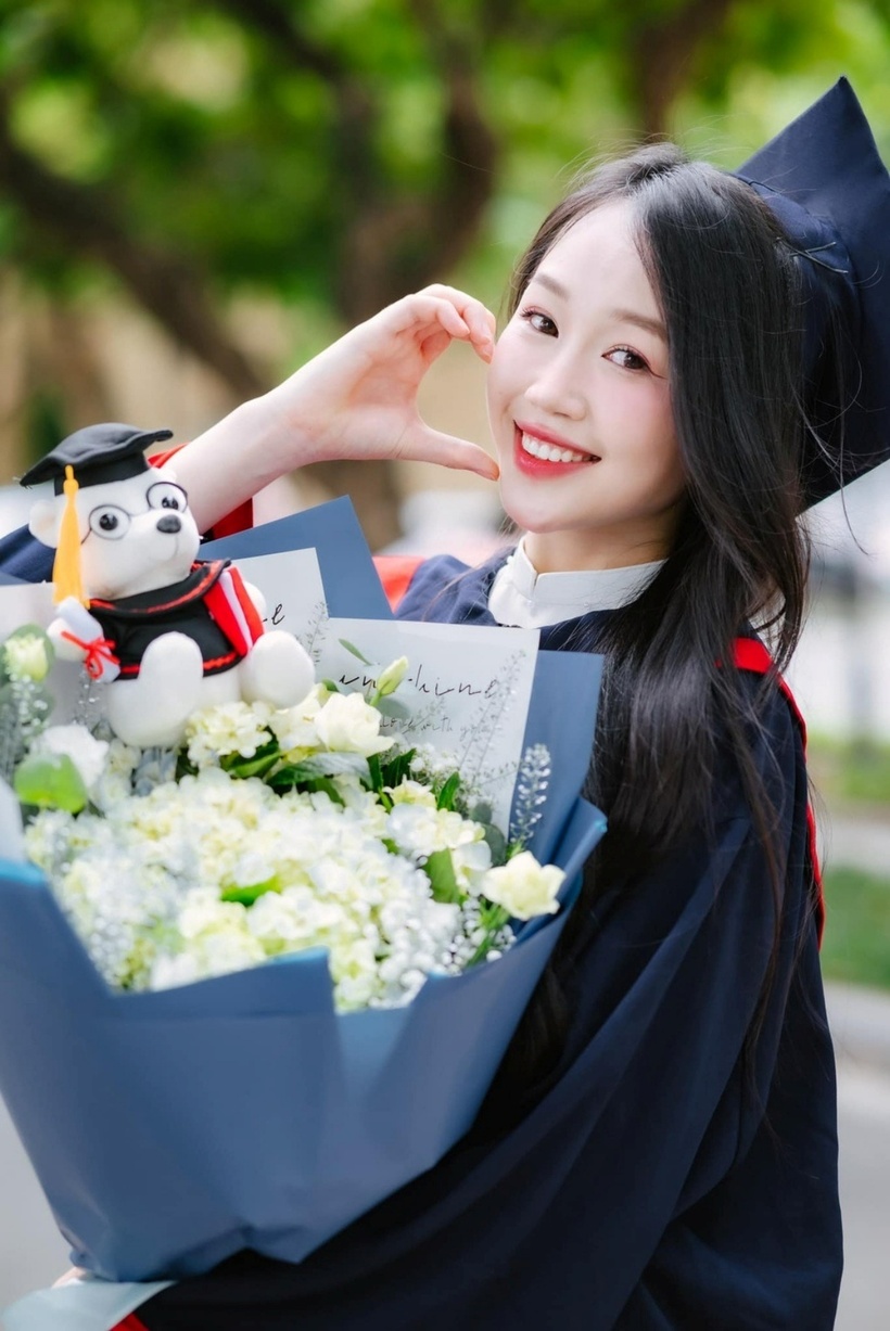 Lê Thu Trà đang theo học Thạc sĩ Quản trị Kinh doanh tại trường Đại học Thương Mại. Ảnh: Dân Trí