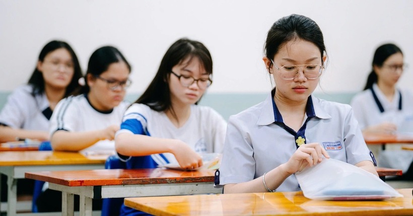 Năm 2024, khoảng cách giữa điểm sàn và điểm chuẩn của chính ngôi trường này chênh lệch rất lớn, lên tới 5-6 điểm ở nhiều ngành. Ảnh minh họa