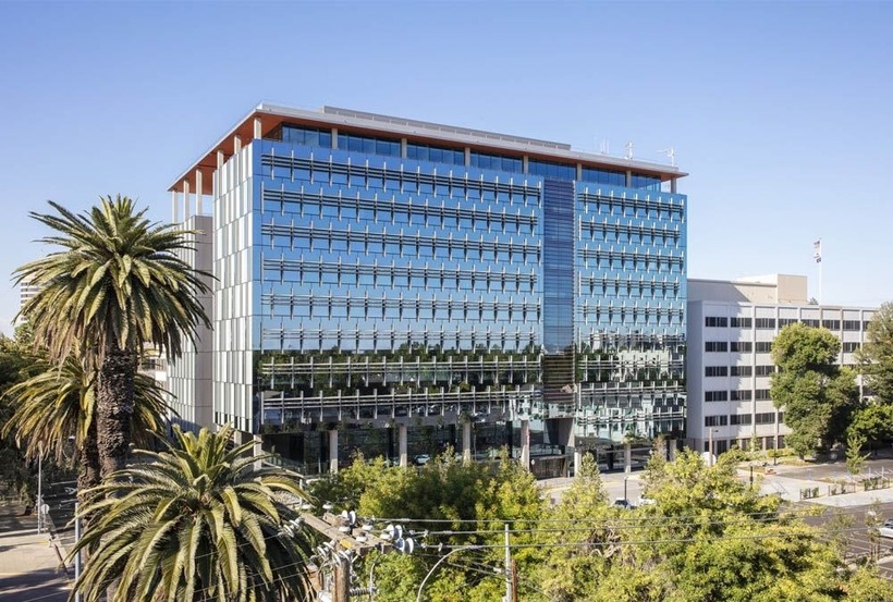 Mẫu thiết kế tòa nhà văn phòng sang trọng - 5