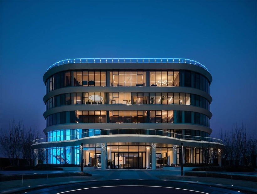 Mẫu thiết kế tòa nhà văn phòng sang trọng - 7