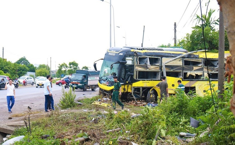 Chiếc xe khách vẫn còn hạn kiểm định tới tháng 6/2026. (Ảnh: Báo Hà Tĩnh)