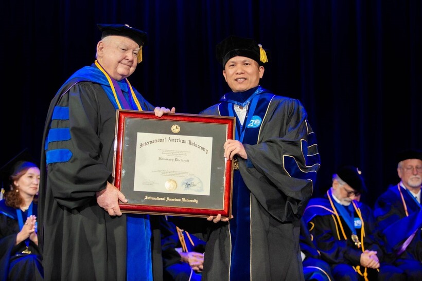 Doanh nhân Hoàng Hữu Thắng được vinh danh Tiến sĩ danh dự tại Đại học Quốc tế Hoa Kỳ (IAU) - 1