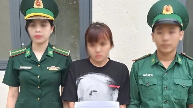 Từ Hoàng Cẩm Tú tại cơ quan biên phòng. Ảnh: PLO.