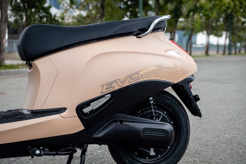 Cận cảnh “siêu phẩm” VinFast Evo Grand lần đầu xuất hiện tại “VinFast Xanh Fest Icon” - 4