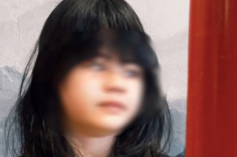 Việc một bé gái 13 tuổi tự ý rời nhà, vượt hàng nghìn cây số mà không có người giám hộ vẫn đang được cơ quan chức năng điều tra, làm rõ. Ảnh: Người Lao Động.