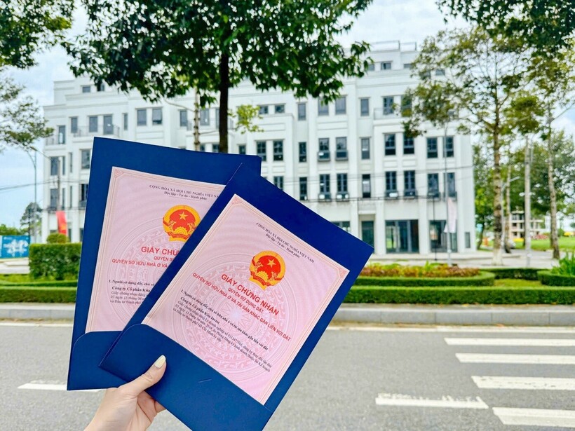 KITA Airport City tiếp tục bàn giao hàng loạt sổ hồng cho khách hàng