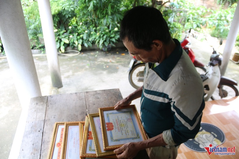 Ông Long luôn tự hào về con trai mình. Ảnh: VietNamnet