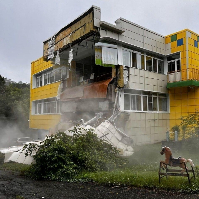 Trường mẫu giáo ở trên bán đảo Kamchatka bị hư hại do động đất. Ảnh: RIA Novosti