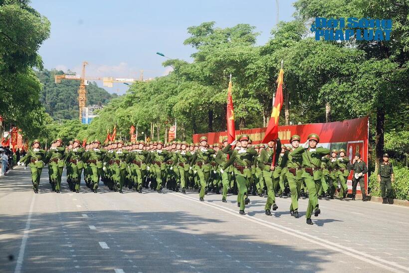 Lực lượng Công an hợp luyện: Kỷ luật thép, sẵn sàng cho lễ diễu binh, diễu hành - 7