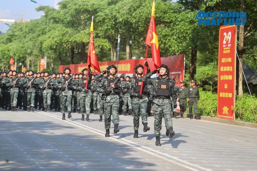 Lực lượng Công an hợp luyện: Kỷ luật thép, sẵn sàng cho lễ diễu binh, diễu hành - 9