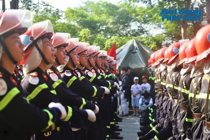 Lực lượng Công an hợp luyện: Kỷ luật thép, sẵn sàng cho lễ diễu binh, diễu hành - 16