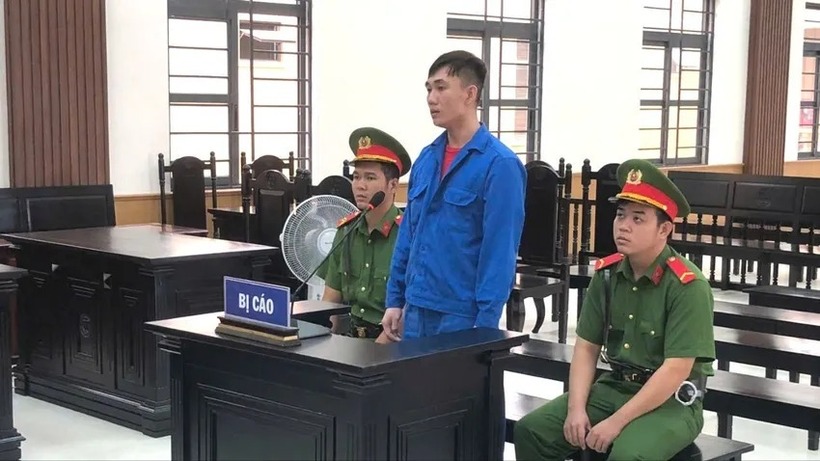 Bị cáo Phan Thế Hùng tại phiên toà. Ảnh: Báo Công an Nhân dân.