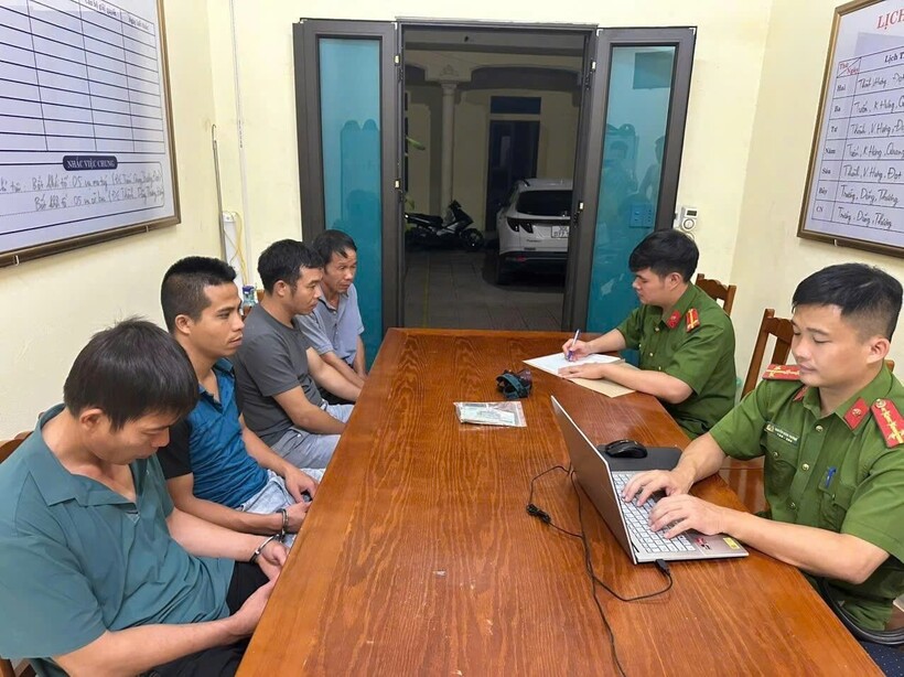 4 đối tượng tại cơ quan công an. Ảnh: Công an tỉnh Phú Thọ.
