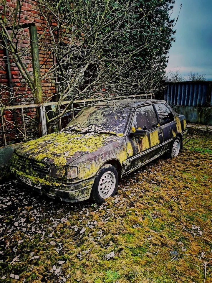 Chiếc xe được phát hiện ở Anh.