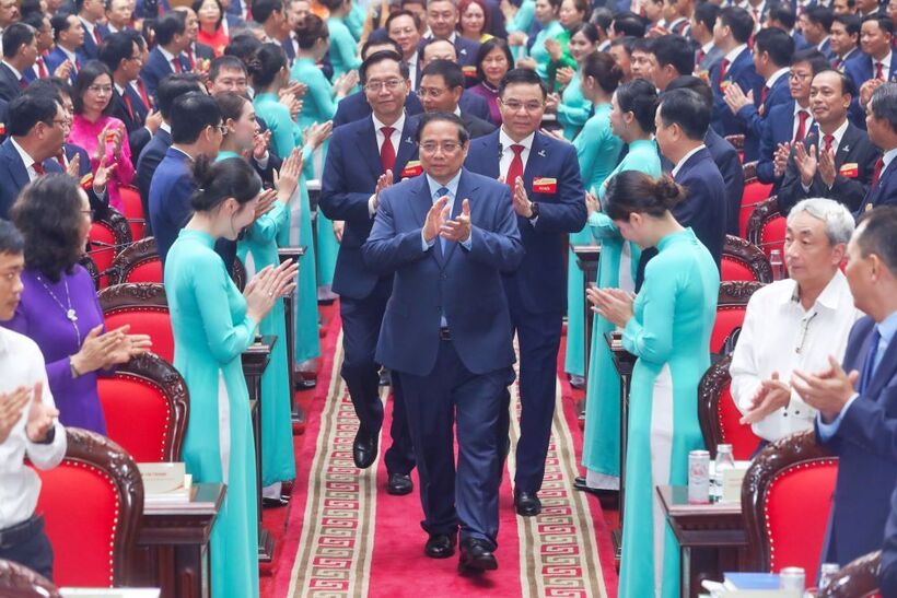 Phát triển Tập đoàn có tiềm lực mạnh, quản trị hiện đại, năng lực cạnh tranh cao, tiên phong trong chuyển dịch năng lượng và tăng trưởng xanh bền vững - 1