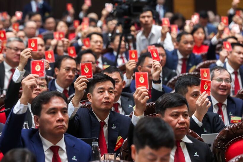 Phát triển Tập đoàn có tiềm lực mạnh, quản trị hiện đại, năng lực cạnh tranh cao, tiên phong trong chuyển dịch năng lượng và tăng trưởng xanh bền vững - 6