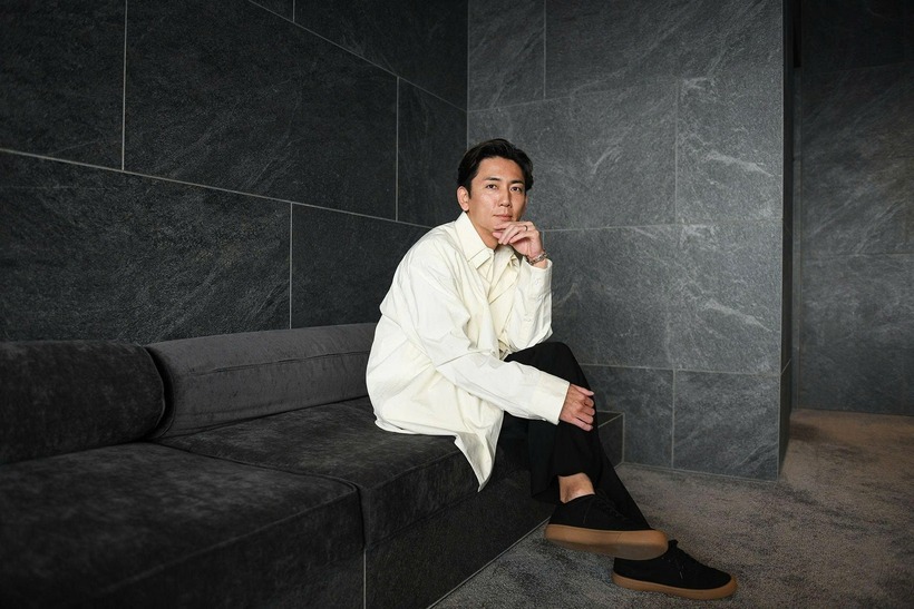 Ông Shinsuke Sakimoto, Tổng giám đốc điều hành Valuence Nhật Bản đã chi 260 tỷ đồng để sở hữu chiếc túi Hermès Birkin. Ảnh: Noriko Hayashi/CNN.