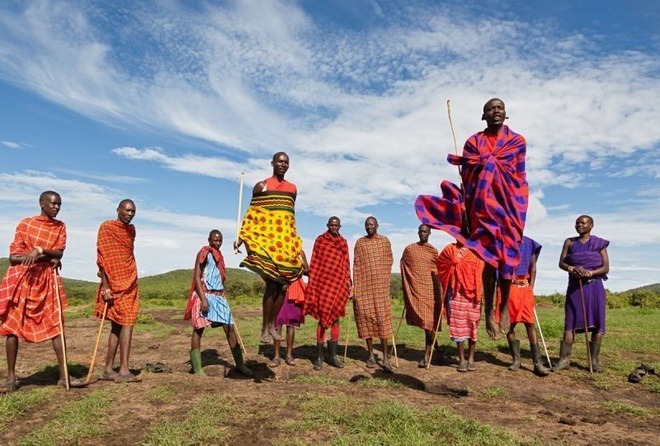 Maasai là một bộ lạc thiểu số sinh sống chủ yếu ở Kenya và Tanzania, nổi tiếng với nhiều phong tục kỳ lạ khiến thế giới bên ngoài phải bất ngờ.