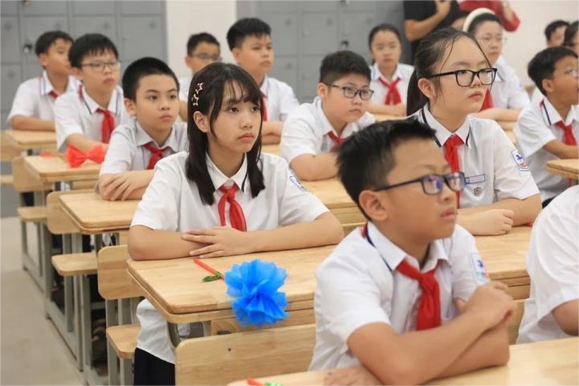 Học sinh cấp 2, 3 chính thức học 2 buổi/ngày từ năm học 2025-2026. Ảnh minh họa