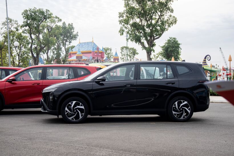 Anh Văn đánh giá cao thiết kế ngoại, nội thất của Limo Green.