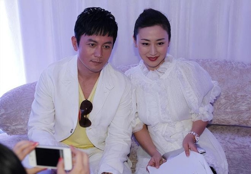 Triệu Kình cưới Lâm Hân Đề.