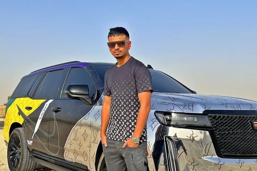 Sinh ra đã được "ngậm thìa vàng" nên không khó hiểu khi Rashed Belhasa lại sở hữu hàng tá siêu xe, xe sang dù mới đôi mươi.
