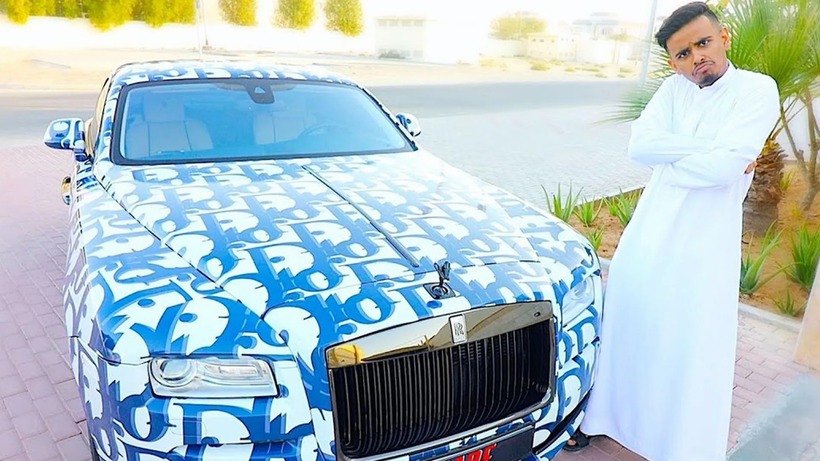 Anh là con trai tỷ phú Saif Ahmed Belhasa - ông trùm ngành xây dựng tại Dubai, chủ sở hữu Saif Belhasa Holding.