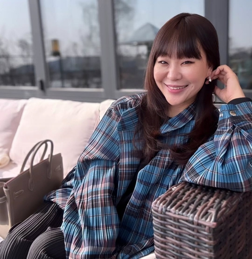 Jung Joo Ri xin lỗi sau khi bị chỉ trích do tham gia quảng cáo cho một thương hiệu mỹ phẩm bị nghi sử dụng thông tin sai lệch.