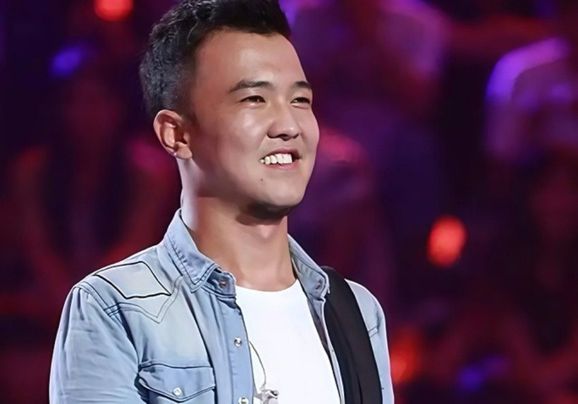 Ca sĩ Phác Tường.