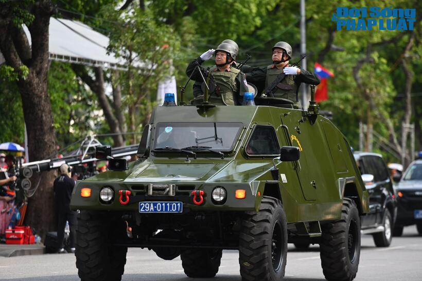 Mãn nhãn màn diễu hành, biểu diễn võ thuật của Công an Hà Nội trong Ngày hội vì Thủ đô bình yên - 14