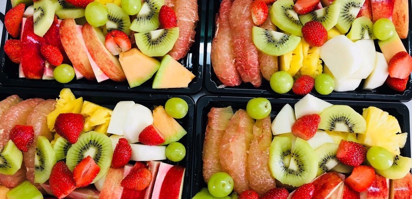 Nhu cầu về trái cây tươi cắt sẵn đã tăng mạnh ở Hàn Quốc và các nhà bán lẻ đã nhanh chóng mở rộng dòng sản phẩm tiện lợi. Ảnh minh họa