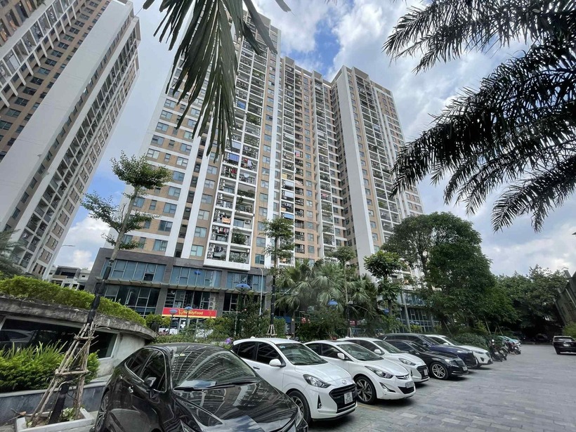 Chung cư Sky Central ở 176 Định Công, nơi xảy ra vụ việc người đàn ông xăm trổ hành hung phụ nữ. Ảnh: Dân Việt