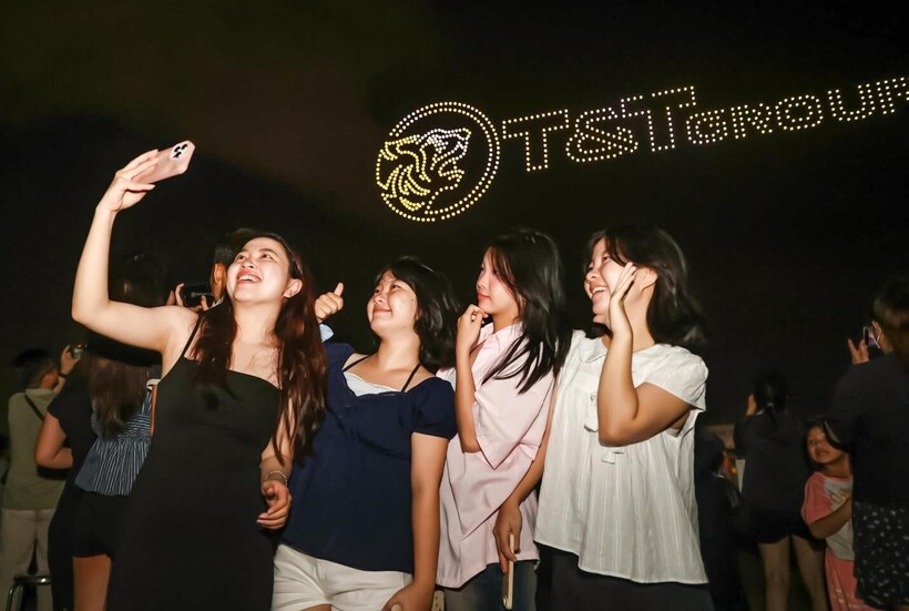 Mãn nhãn màn trình diễn drone lớn nhất từ trước tới nay tại Tây Ninh - 8