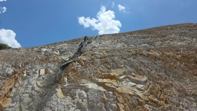 Khu vực xảy ra vụ sập hệ thống cốt pha trong khi đang thi công. Ảnh: Người Lao Động