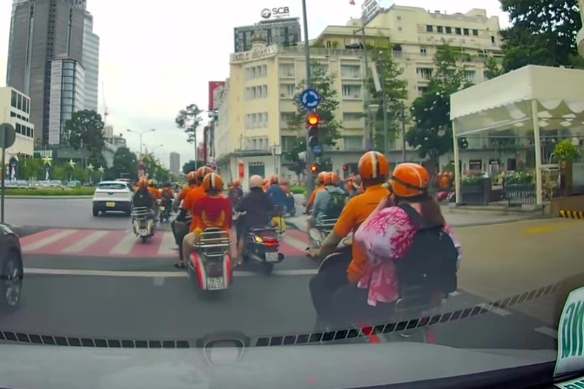 Hình ảnh ghi lại sự việc. Ảnh: Tuổi Trẻ