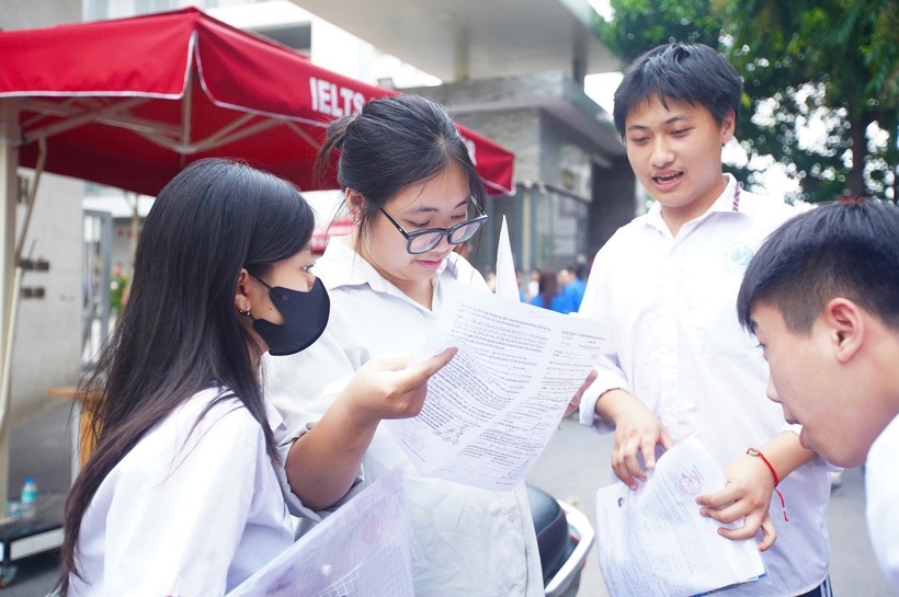 150 bài thi tốt nghiệp môn Ngữ văn ở Khánh Hòa tăng điểm sau phúc khảo. Ảnh: Báo Tiền phong.