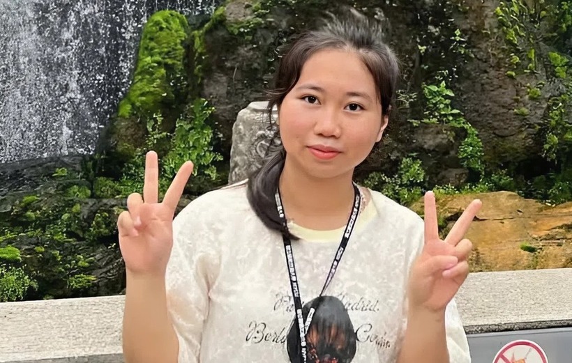 Nguyễn Thị Hồng Mến hiện là sinh viên năm thứ 3, Trường ĐH Khoa học tự nhiên (ĐH Quốc gia Hà Nội). Ảnh: VietNamnet