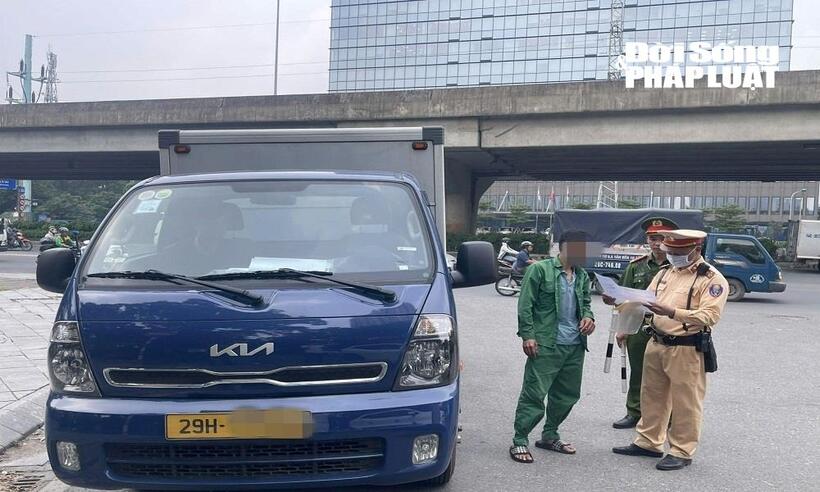 CSGT Hà Nội tăng cường xử lý xe kinh doanh vận tải vi phạm - 4
