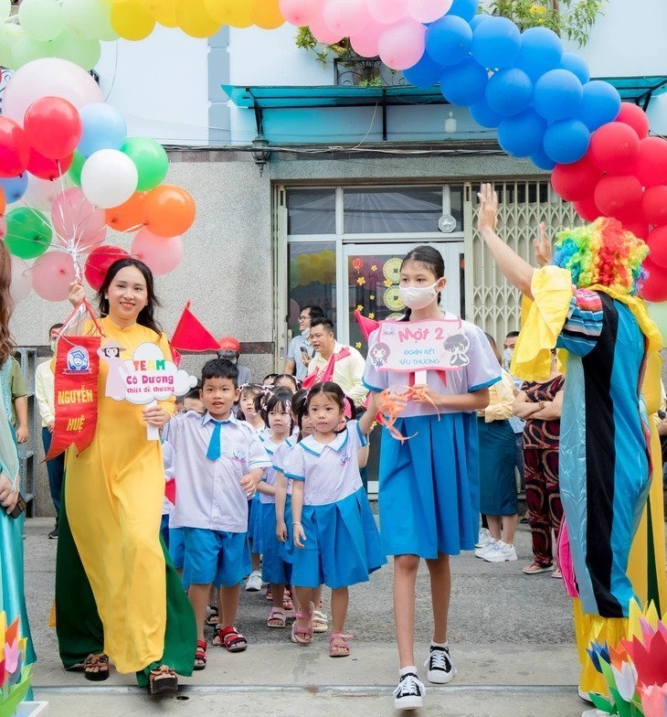 Sau khi hợp nhất 3 địa phương, TP.HCM mới có gần 2,6 triệu học sinh, nhiều nhất cả nước hiện nay. Ảnh: Báo Tuổi trẻ.