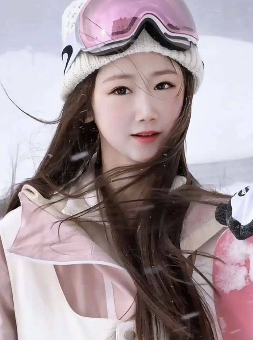 MC Đường Đường đột ngột qua đời ở tuổi 27. Ảnh: Sohu.