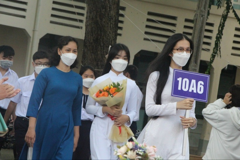 Năm 2025, TP.HCM chỉ có khoảng 76.400 học sinh dự thi lớp 10, giảm mạnh so với con số hơn 98.000 của năm ngoái. Ảnh minh họa