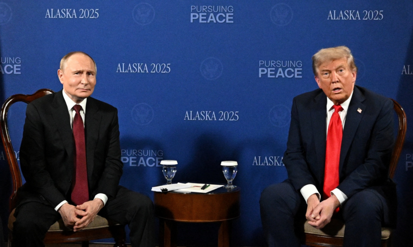 Tổng thống Trump và Tổng thống Putin đã họp thượng đỉnh tại một căn phòng ở căn cứ Elmendorf-Richardson. Ảnh: Reuters