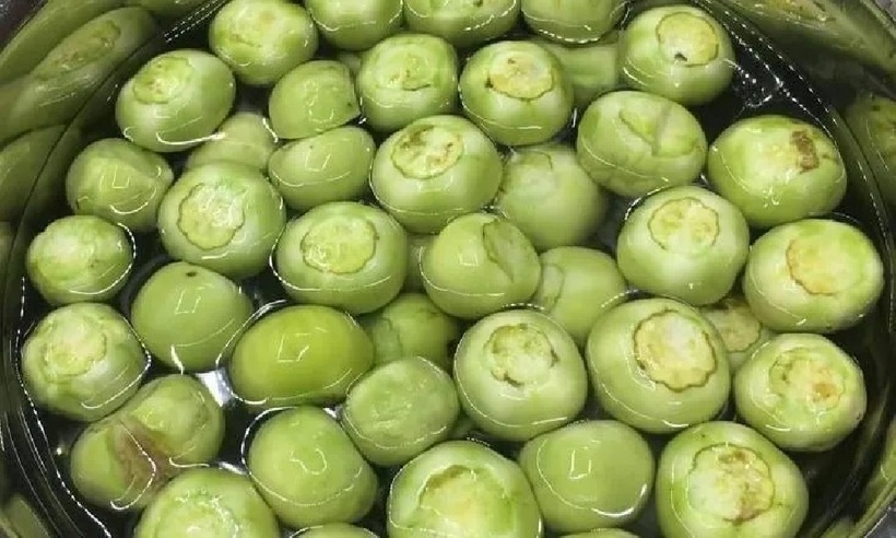 Cách muối và ăn cà muối an toàn.