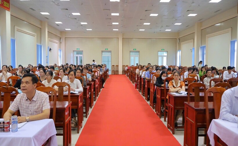 Toàn cảnh hội nghị ngày 15-08.