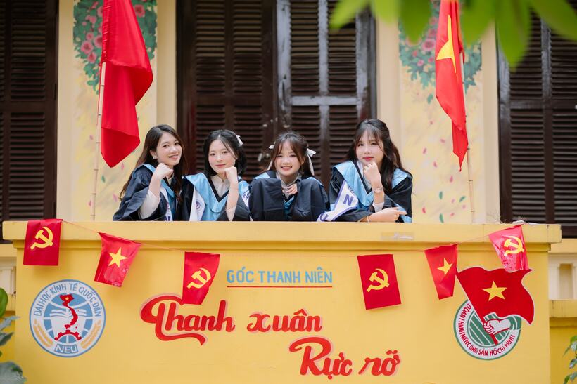 Hành trình không bỏ cuộc của nữ sinh xứ Nghệ từ “trượt nguyện vọng” đến thủ khoa Đại học Kinh tế Quốc dân. Ảnh: NVCC