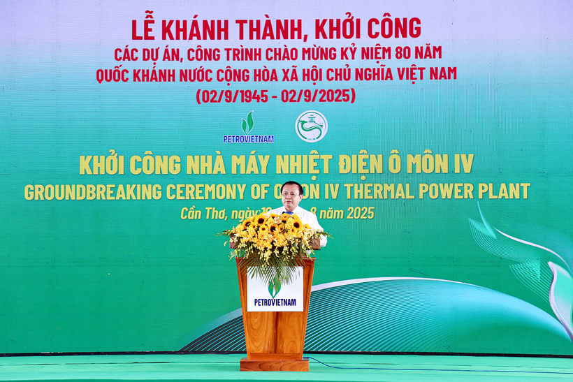 Đồng chí Lê Tấn Cận, Thứ trưởng Bộ Tài Chính đề nghị Petrovietnam, Liên danh Nhà thầu EPC tập trung tối đa các nguồn lực để triển khai ngay, đồng bộ các công việc quan trọng của Dự án, đảm bảo hoàn thành Dự án đúng cam kết về chất lượng, an toàn và tiến độ.