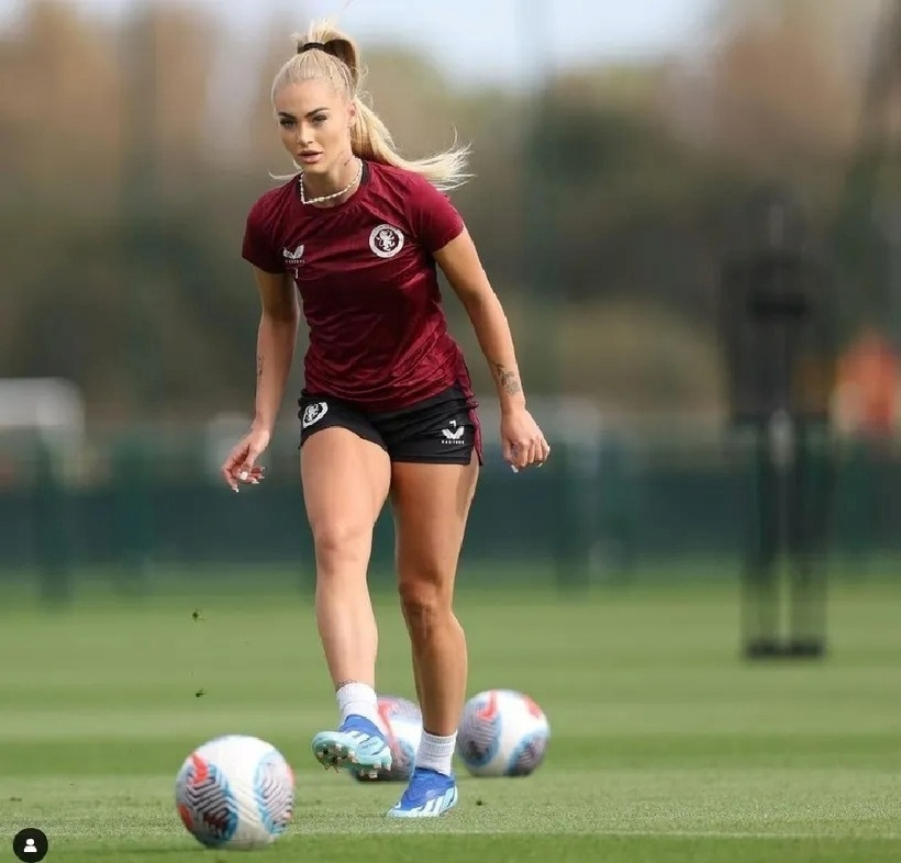 Bỏ qua những ồn ào, Alisha Lehmann vẫn là biểu tượng nhan sắc và sức hút của bóng đá nữ hiện đại. Ảnh: IG