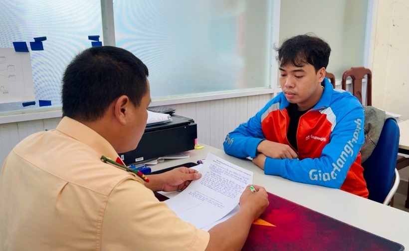 Tiktoker Bùi Văn H. bị lập biên bản. (Ảnh: VnExpress)