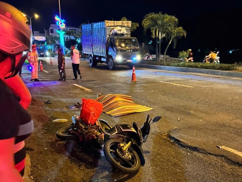 Hiện trường vụ tai nạn. Ảnh: Báo Lao Động.